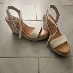 Kelly & Katie Cream Espadrille Wedge Sandals